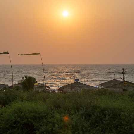 Oceans 7 Inn Calangute Ngoại thất bức ảnh
