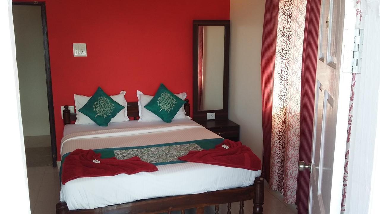 Oceans 7 Inn Calangute Ngoại thất bức ảnh